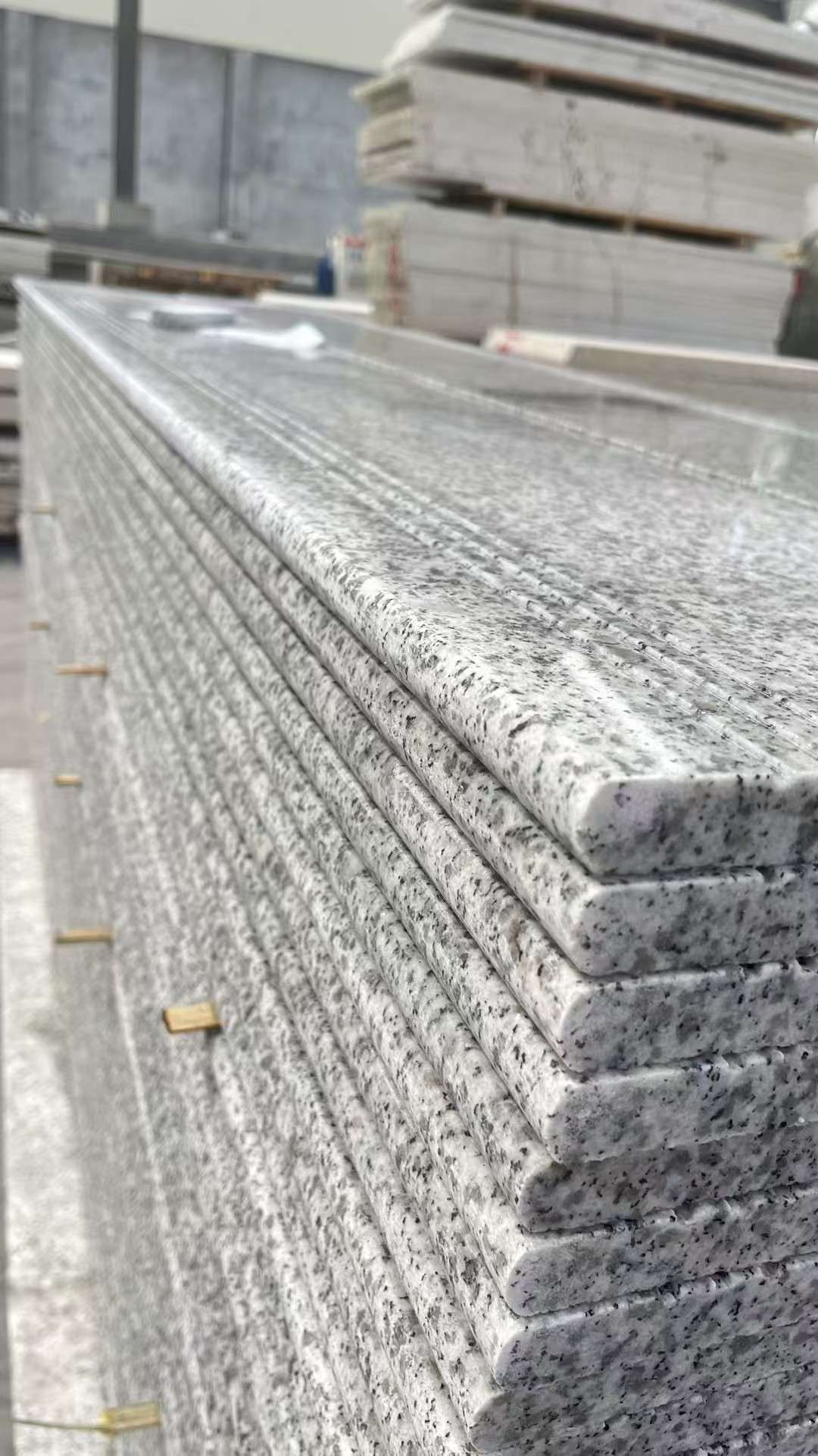 三亚芝麻白楼梯踏步 花岗岩楼梯板材