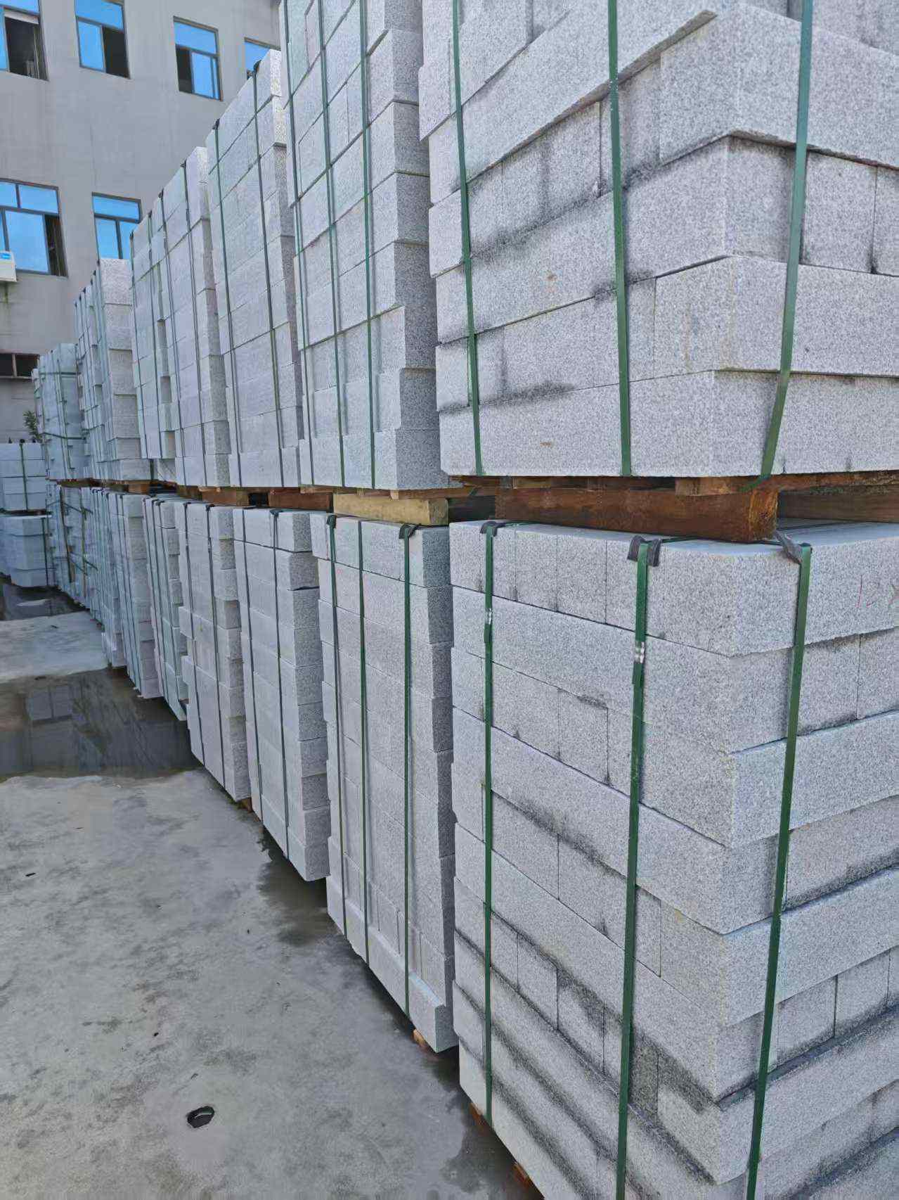 三亚芝麻白路牙石，路侧石